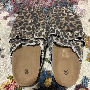 Leopard Print Women's Slip-On Shoes
